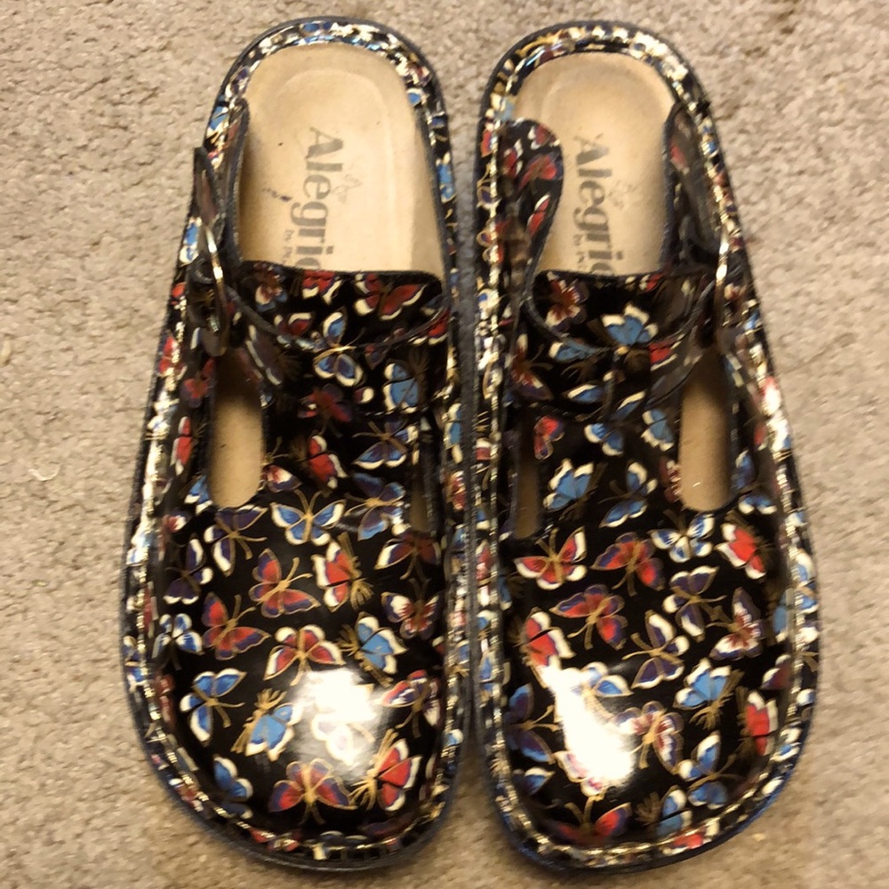 Alegria whimsical butterfly mule clogs.  Alg-316